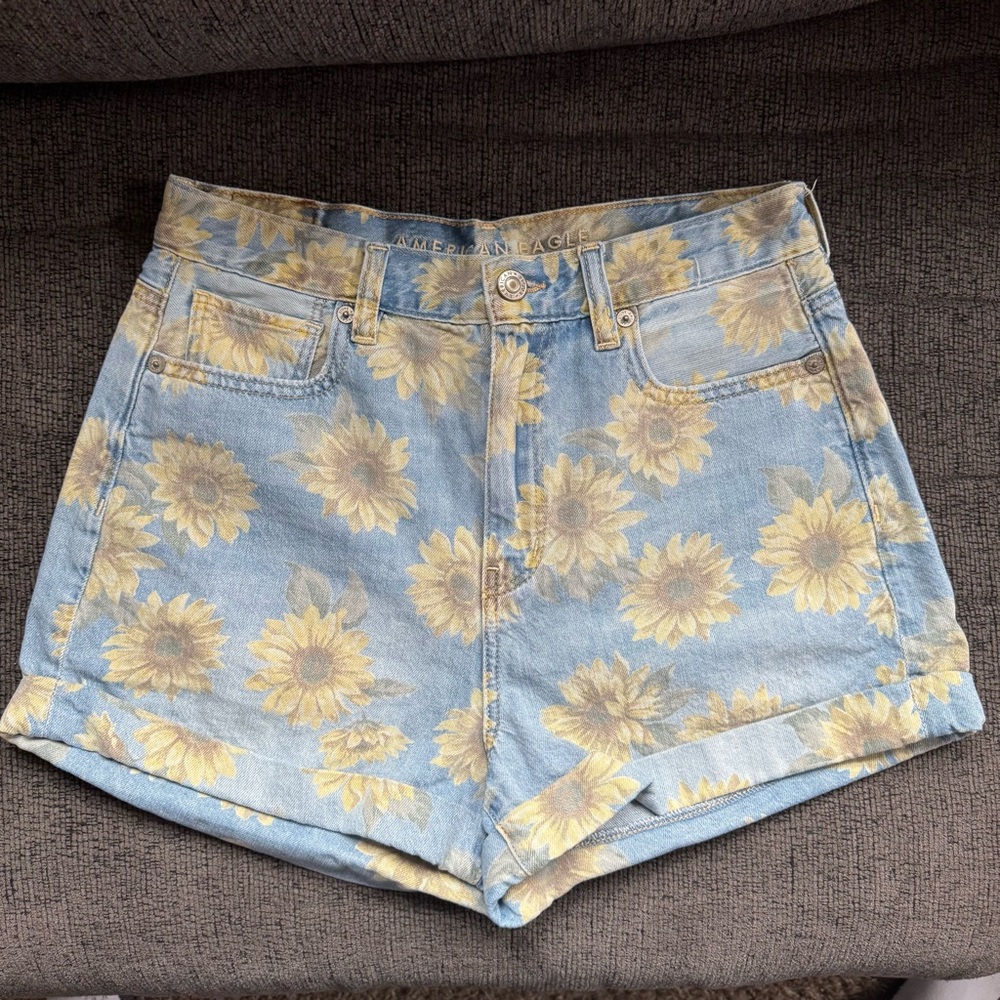 American Eagle Flower Jean Shorts 4 Women